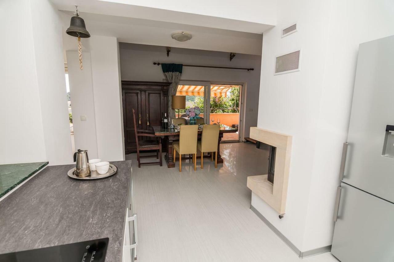 Apartment Sun View 말리로시니 외부 사진